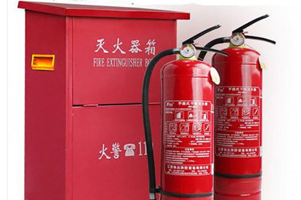 乐鱼股份有限公司：中国太保寿险滨州中心支公司联合金正物业开展消防技能专项培训(图1)